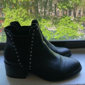 Steve madden low block heel booties with studs